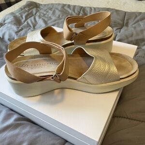 Ecco pale gold  and Tan Sandals with Cushioned Footbed